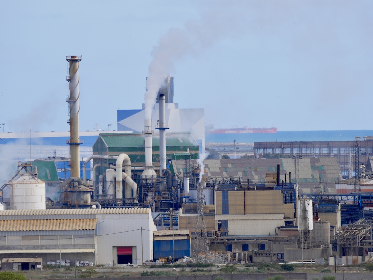 Planta industrial de Atlantic Copper junto a la Ría de Huelva